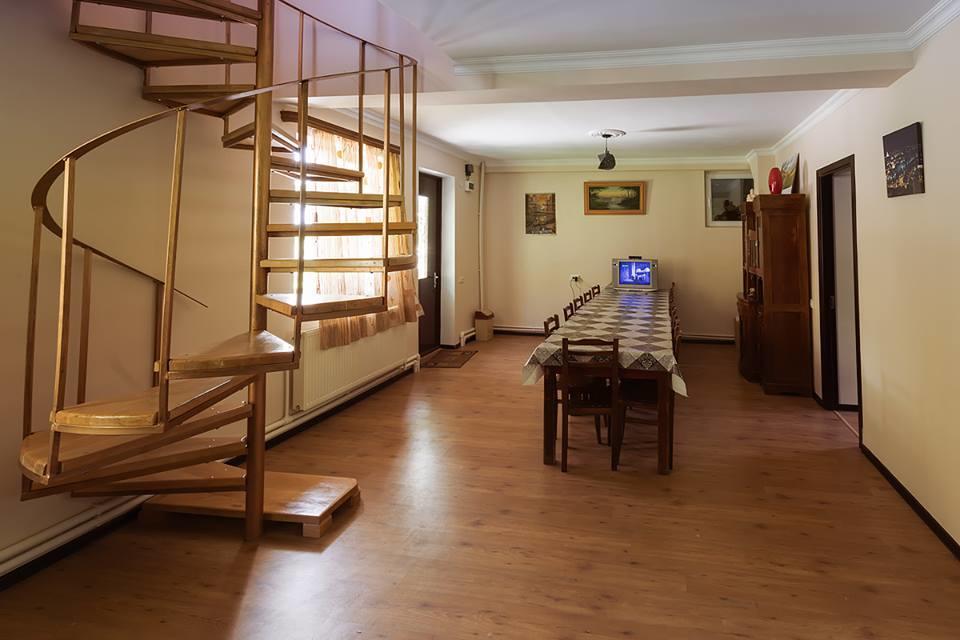 Hotel Nini Kazbegi Dış mekan fotoğraf
